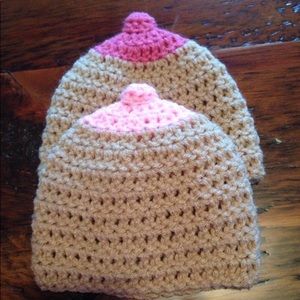 Breastfeeding boob beanie